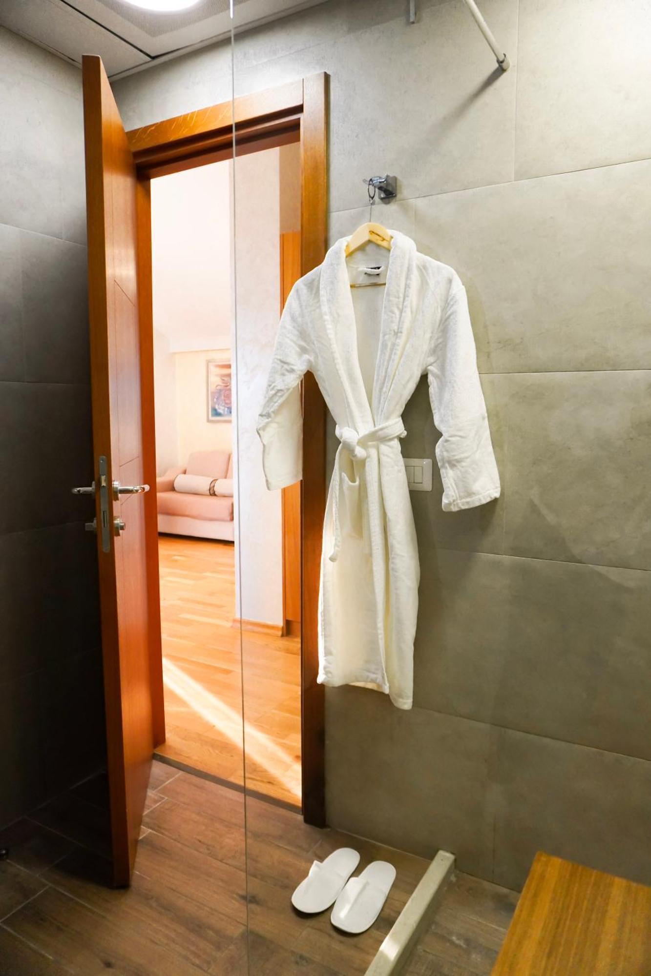 Hotel Bela Roza Bijela Dış mekan fotoğraf